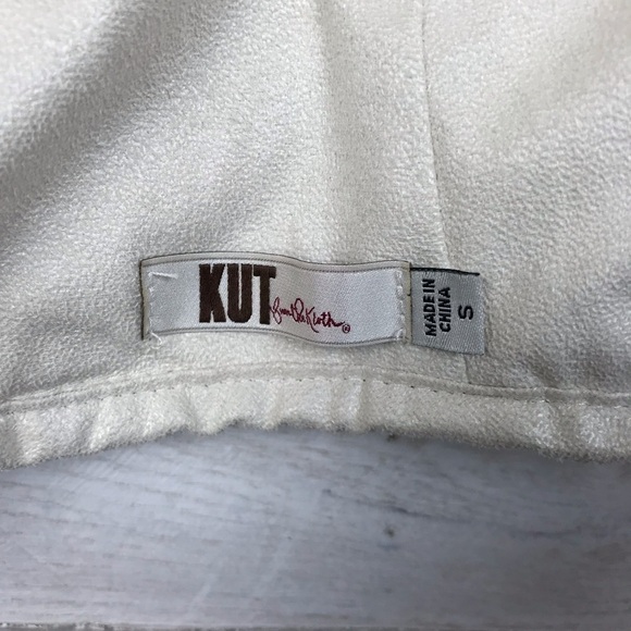 Kut from the Kloth Cream Faux Fur Drape Vest Small - Picture 5 of 6